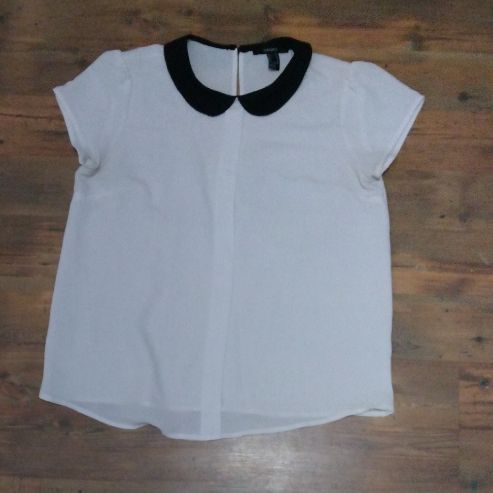 Forever 21 White Blouse with Black Collar